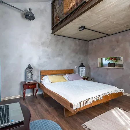 Feriehus Rustic Cozy House Pupy *